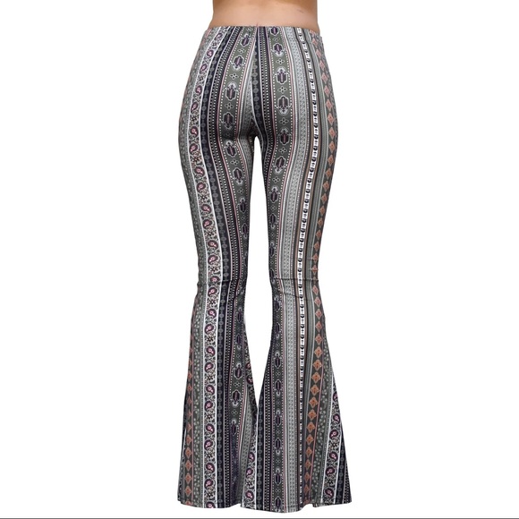 Olive hamsa bell bottom pants - Picture 4 of 6